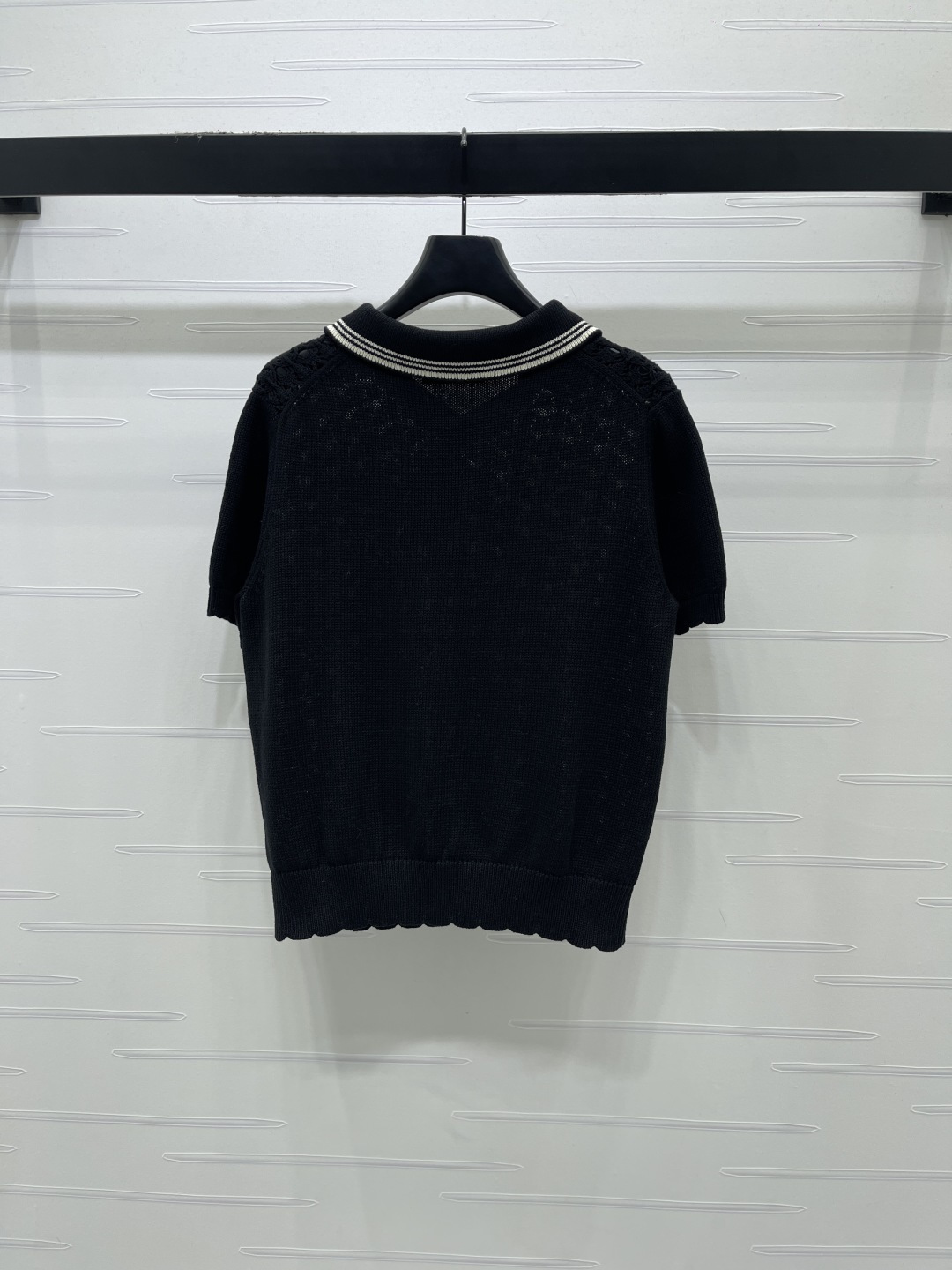 Women's short sleeves